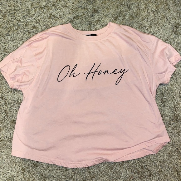 Missguided Tops - Oh Honey Tee - 3/$25✨